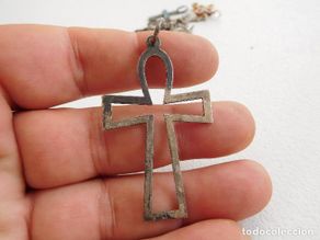 Antiguidades: Cruz de plata antigua egipcia?
